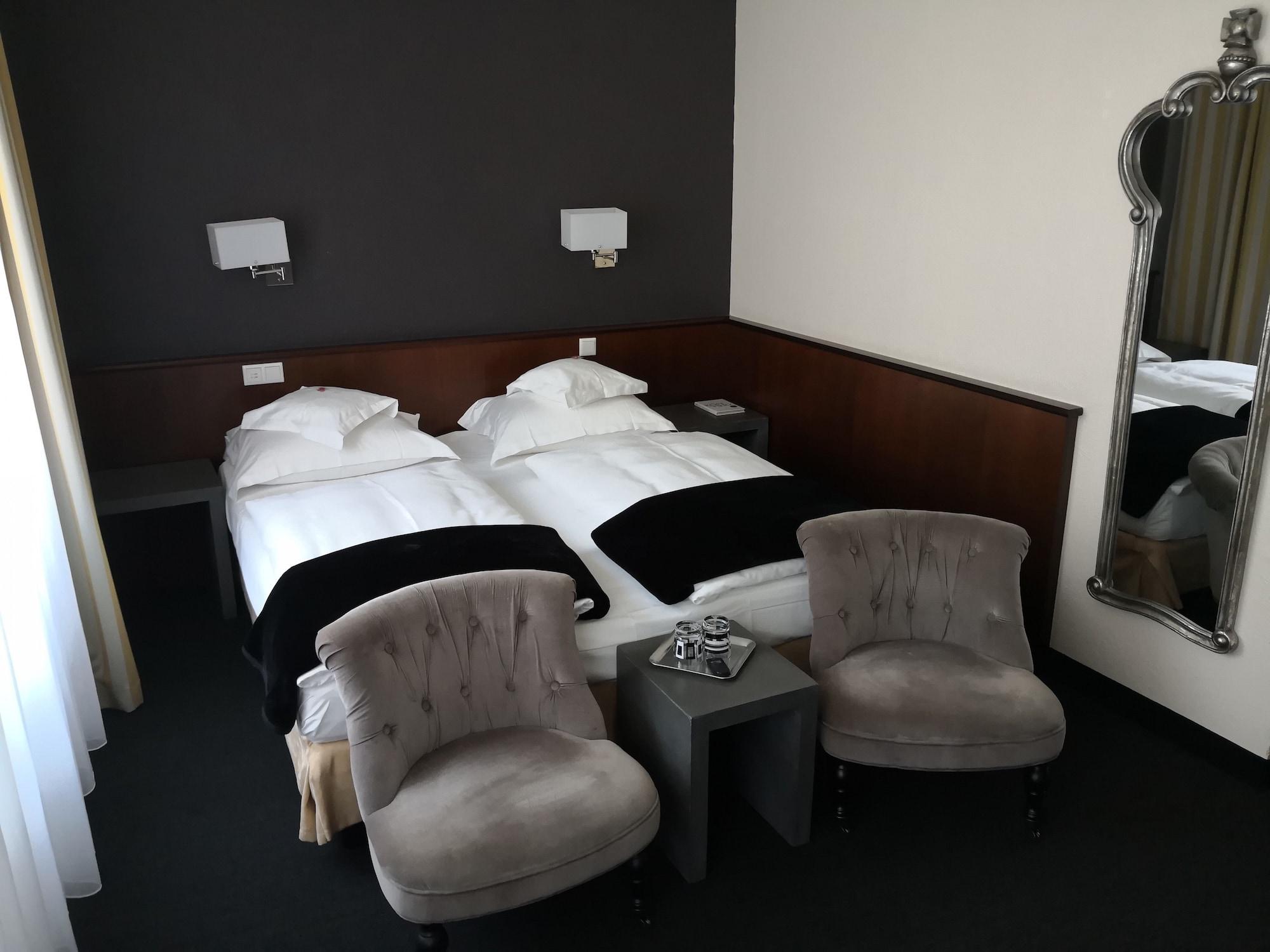 Hotel Lindenhof Dusseldorf Luaran gambar